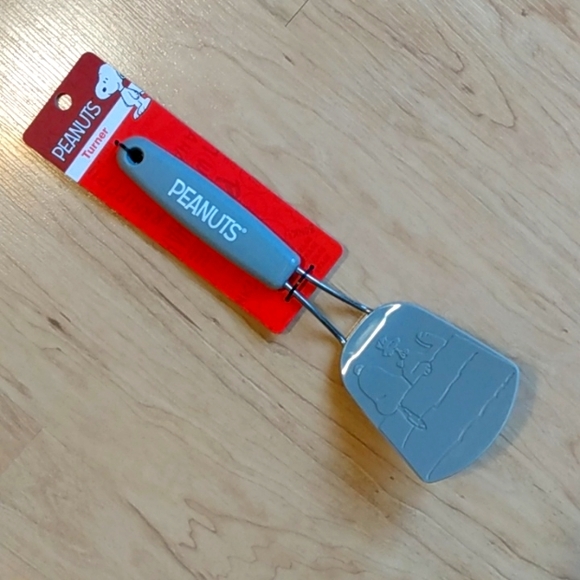 New Peanuts Snoopy Cooking Spatula Turner Kitchen - Picture 1 of 6